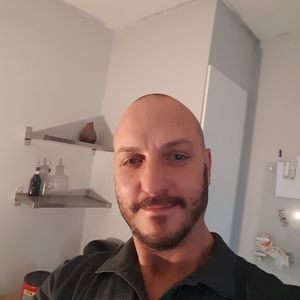 Meet your Posher, Adam